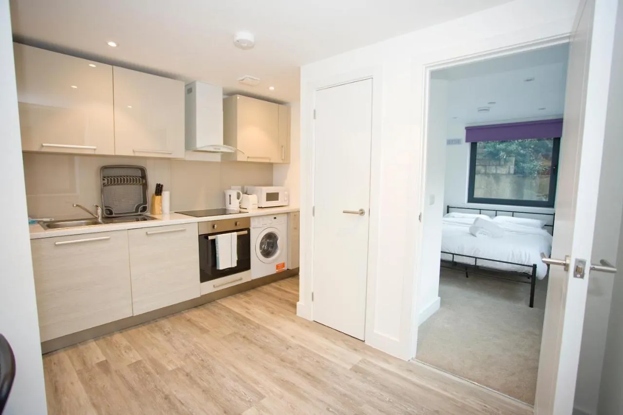 8 Compass Point location